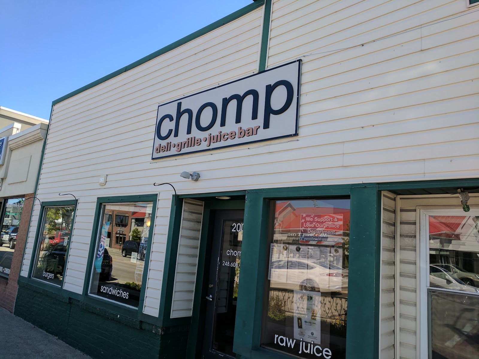Chomp main photo